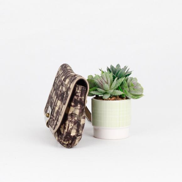 Coach Kristin Black/Beige Wristlet Foldover - Picture 2 of 6